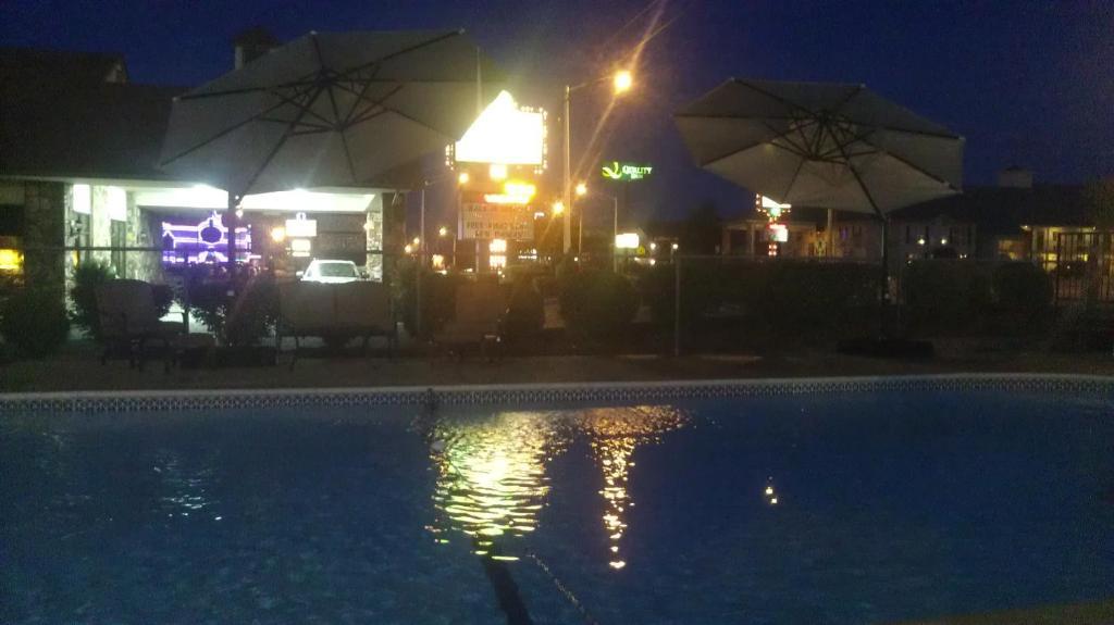 برانسون Almost Home Lodge المظهر الخارجي الصورة